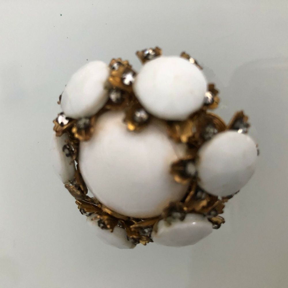 Vintage Miriam Haskell Pin White Faceted Stones Rhinestones Gold Tone Metal - Picture 3 of 6